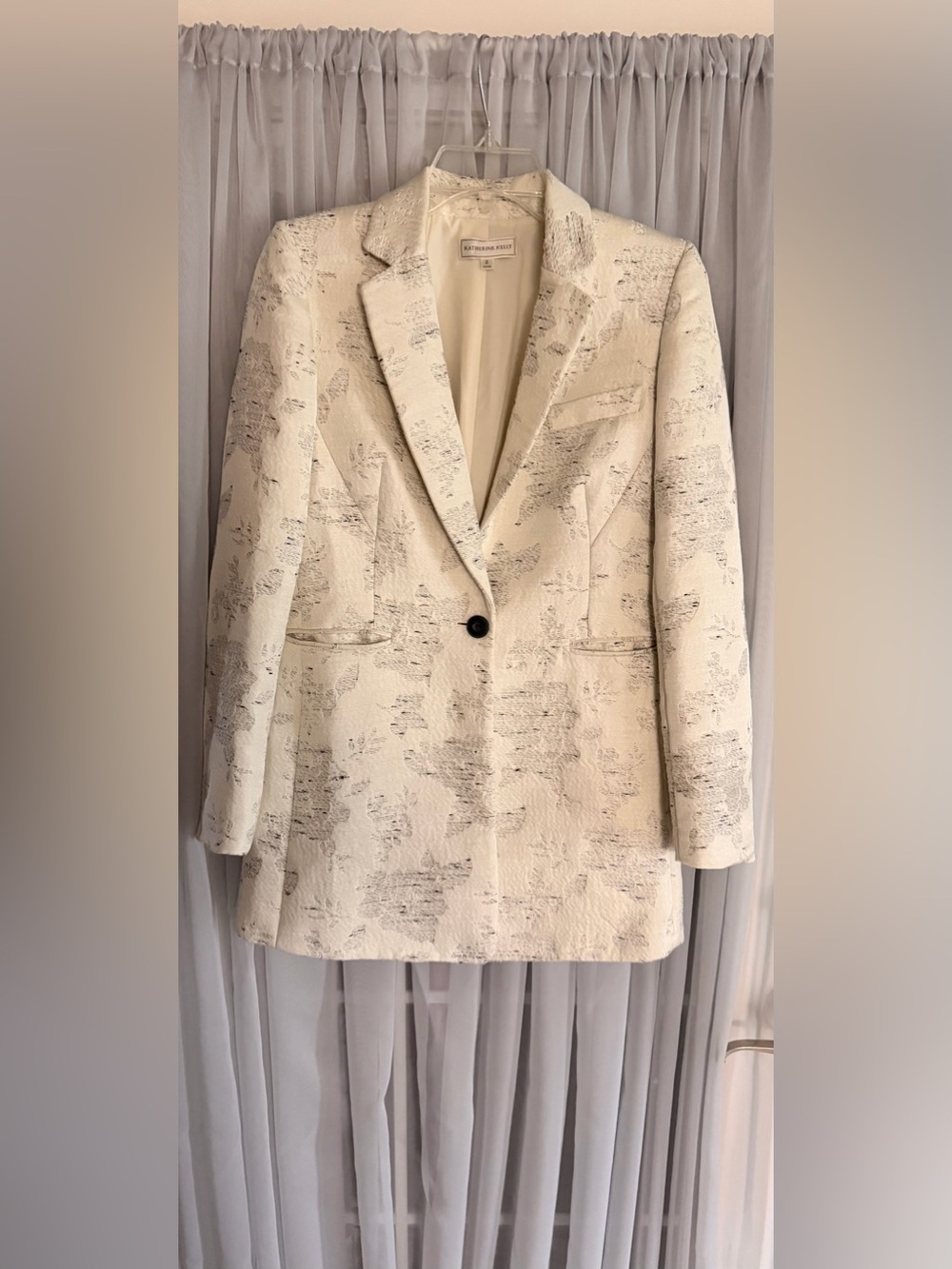 Katherine Kelly Cream Textured Single-Button Blazer Size 2